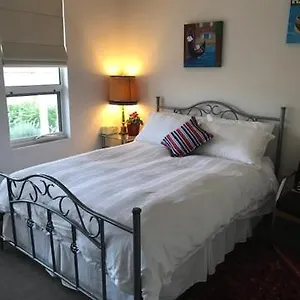 https://not-quite-the-ritz.adelaidehotels-au.com