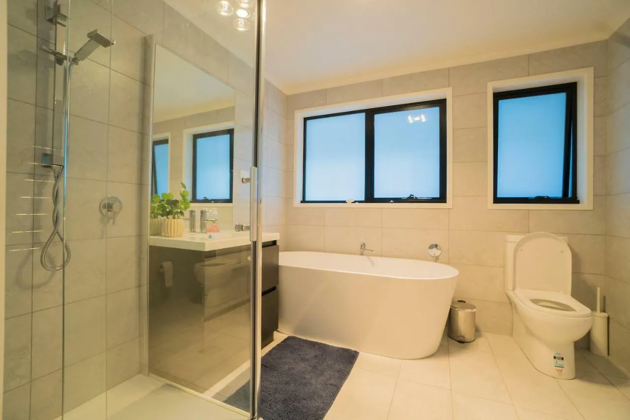 Amazing Sea Views Luxury Guest House Hobart
