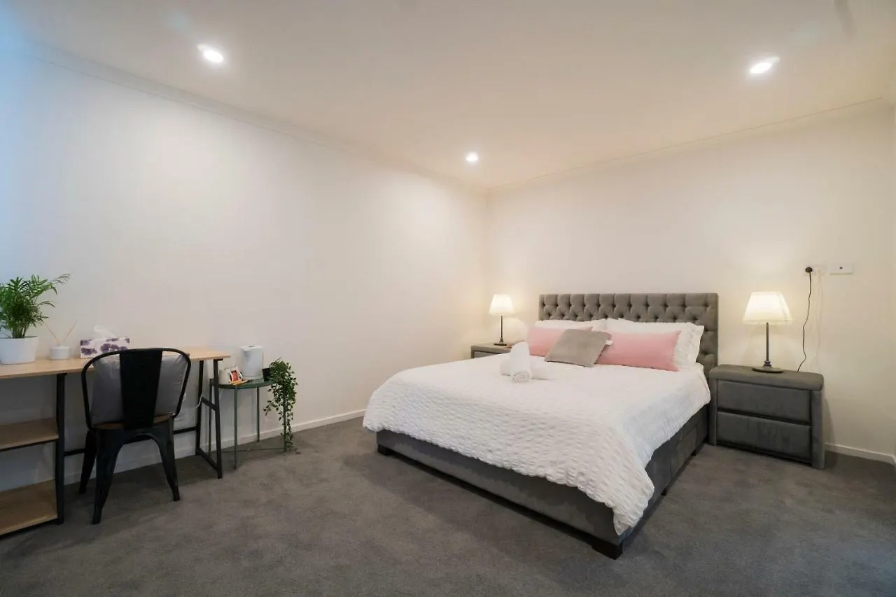 Amazing Sea Views Luxury Guest House Hobart